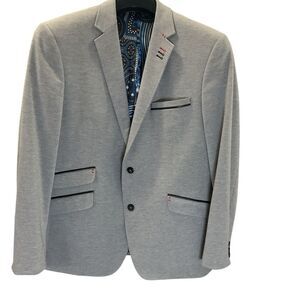 nOir Jewelry Gray Sport Coat with Modern Fit and Notched Lapel
